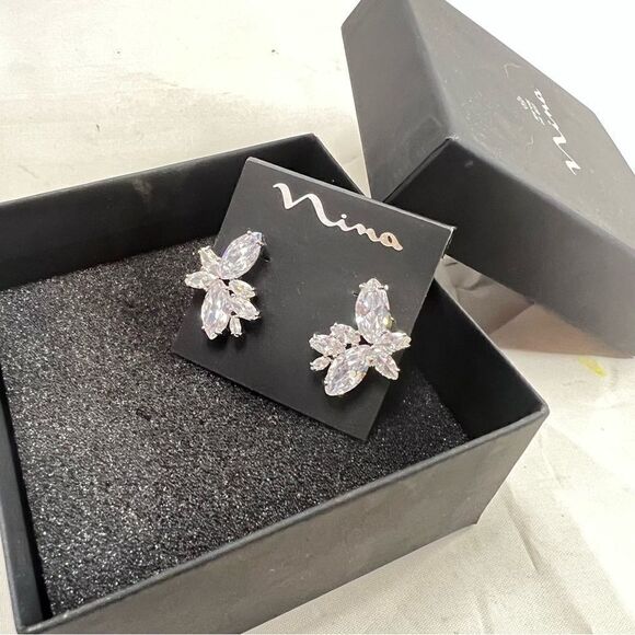 NINA
Lisbon Floral Stone Cluster Earrings NWT - Picture 2 of 7